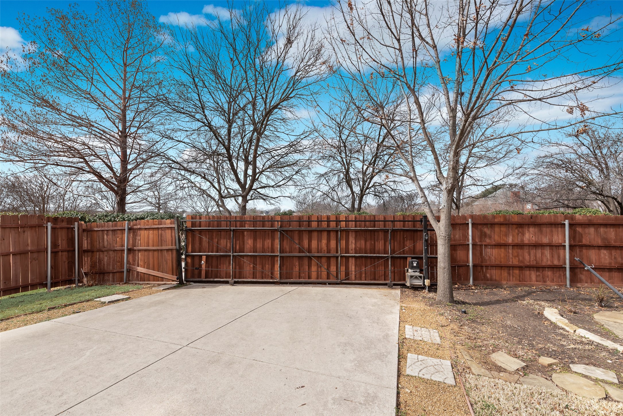 3207 Abingdon Drive Richardson TX 75082