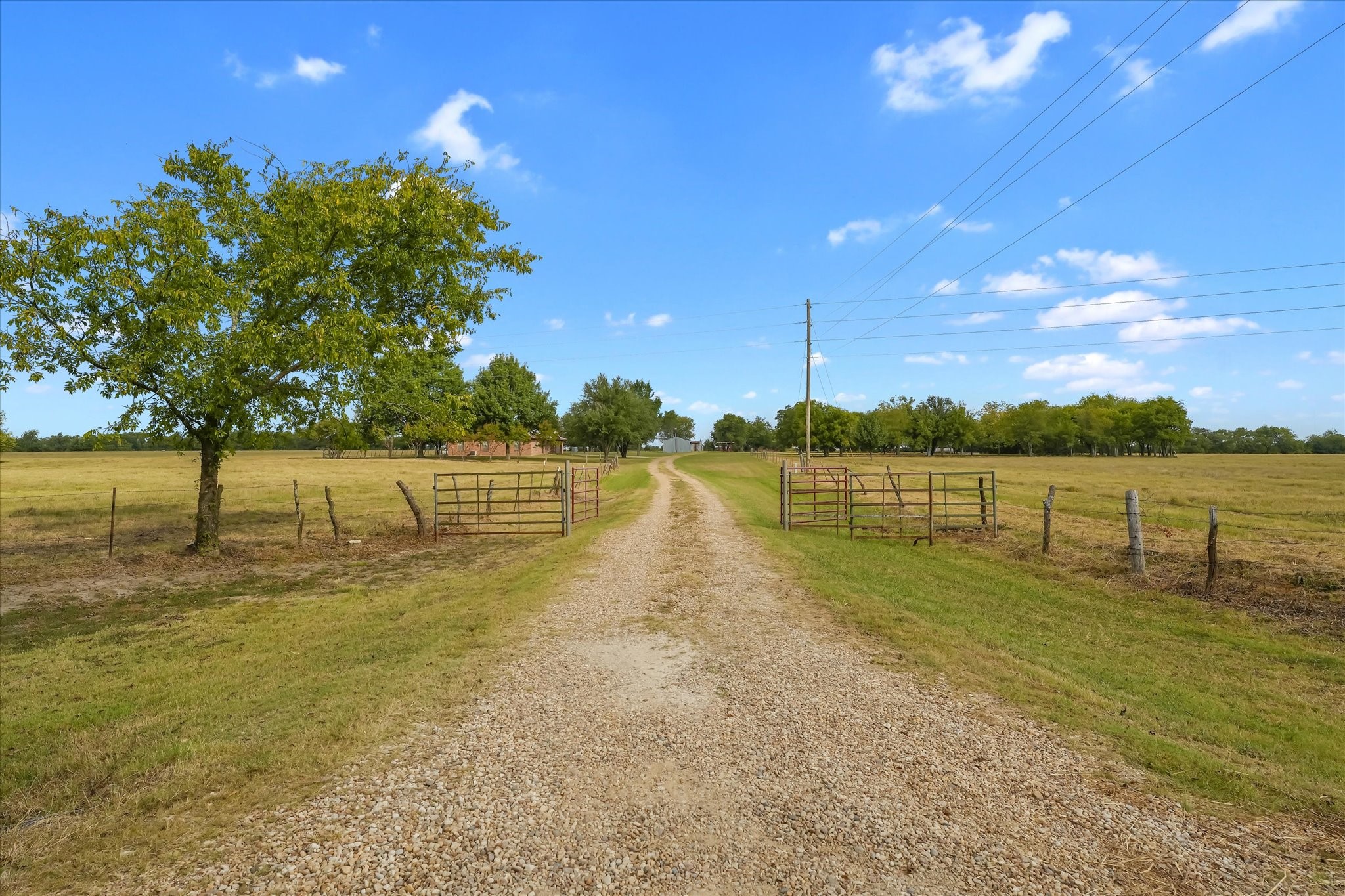 1454 County Road 4120 Bonham TX 75418
