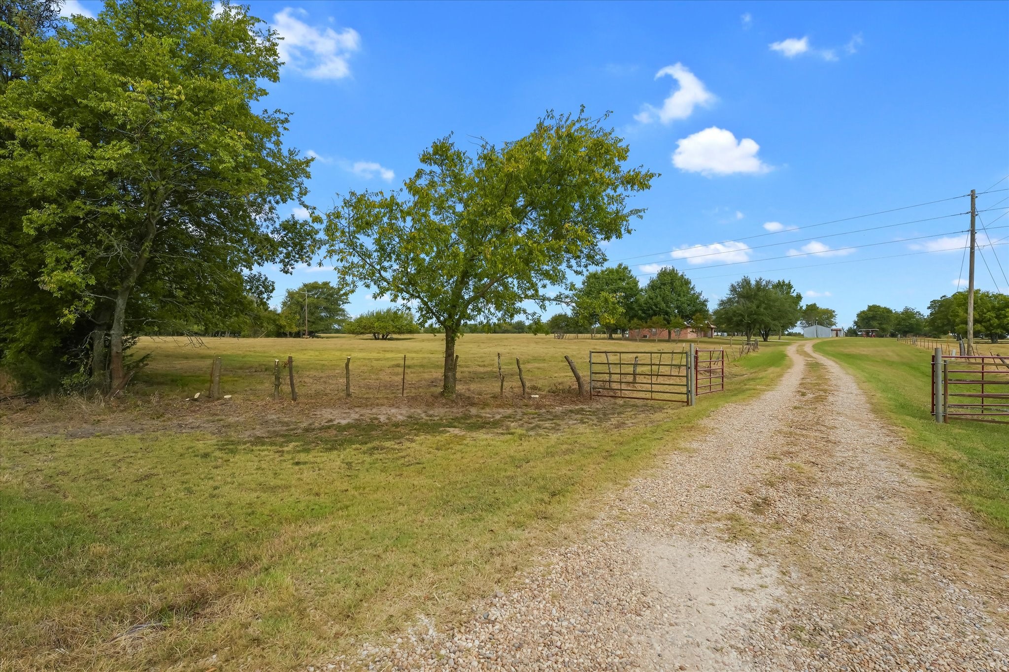 1454 County Road 4120 Bonham TX 75418