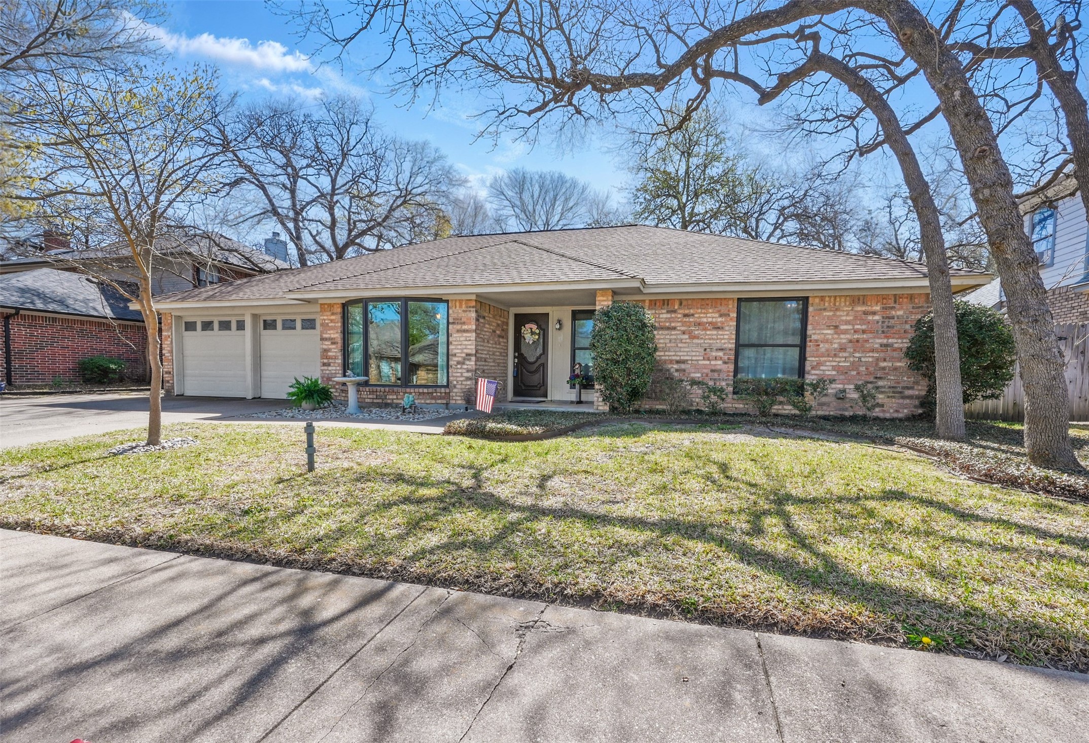 4806 Andalusia Trail Arlington TX 76017