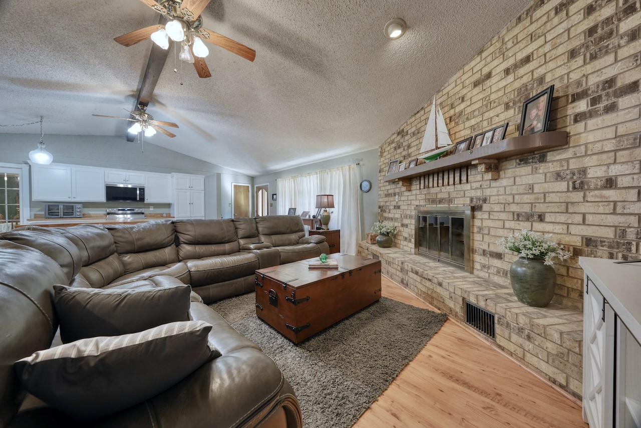 114 Hideaway Lane E Hideaway TX 75771
