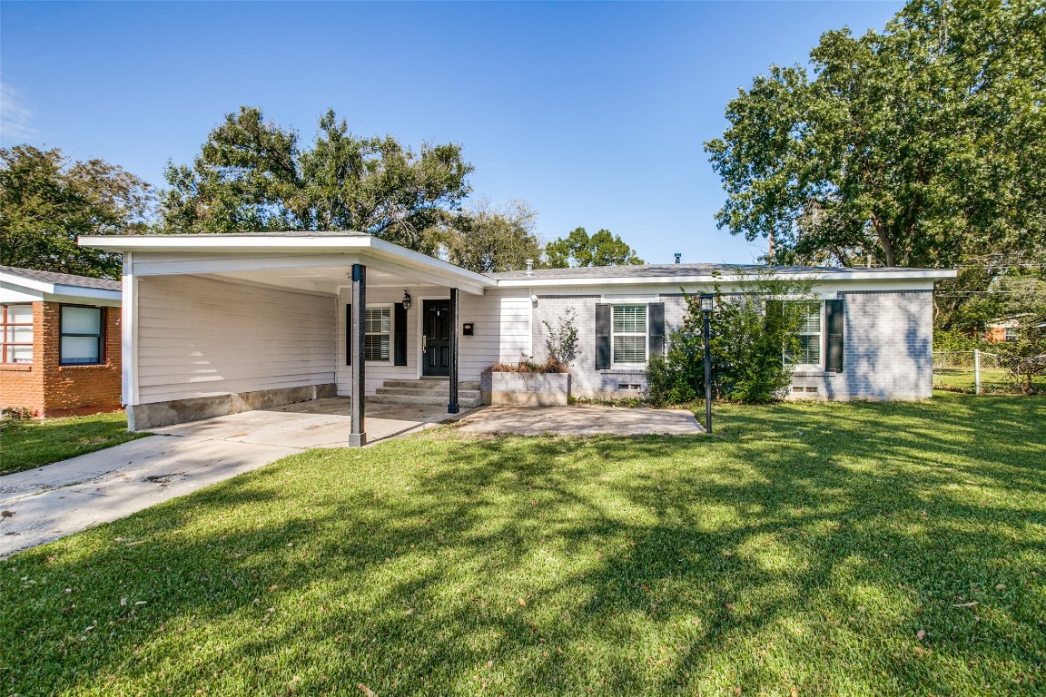 2109 Tolosa Drive Dallas TX 75228