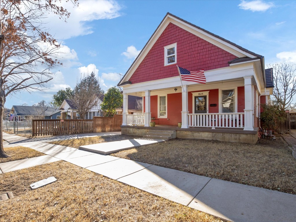 1824 S Henderson Street Fort Worth TX 76110