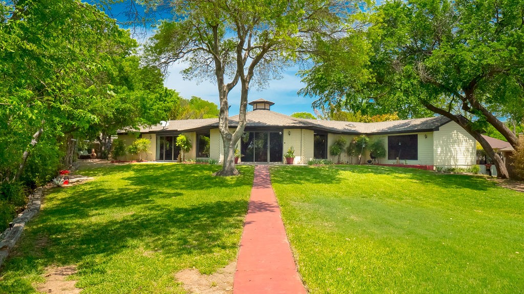 705 Camelot Court Willow Park TX 76087