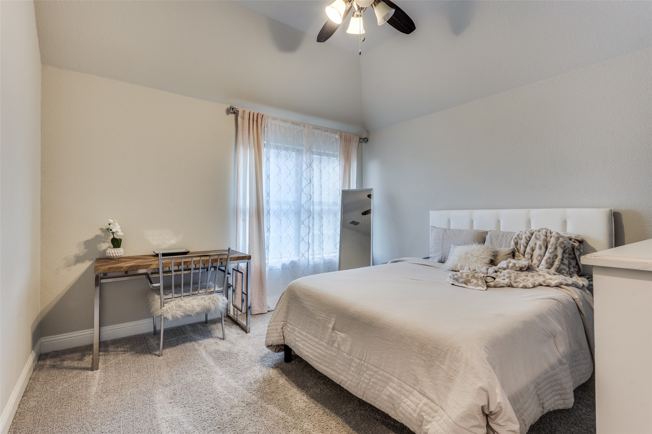 1116 Karsten Ridge Pass Gunter TX 75058
