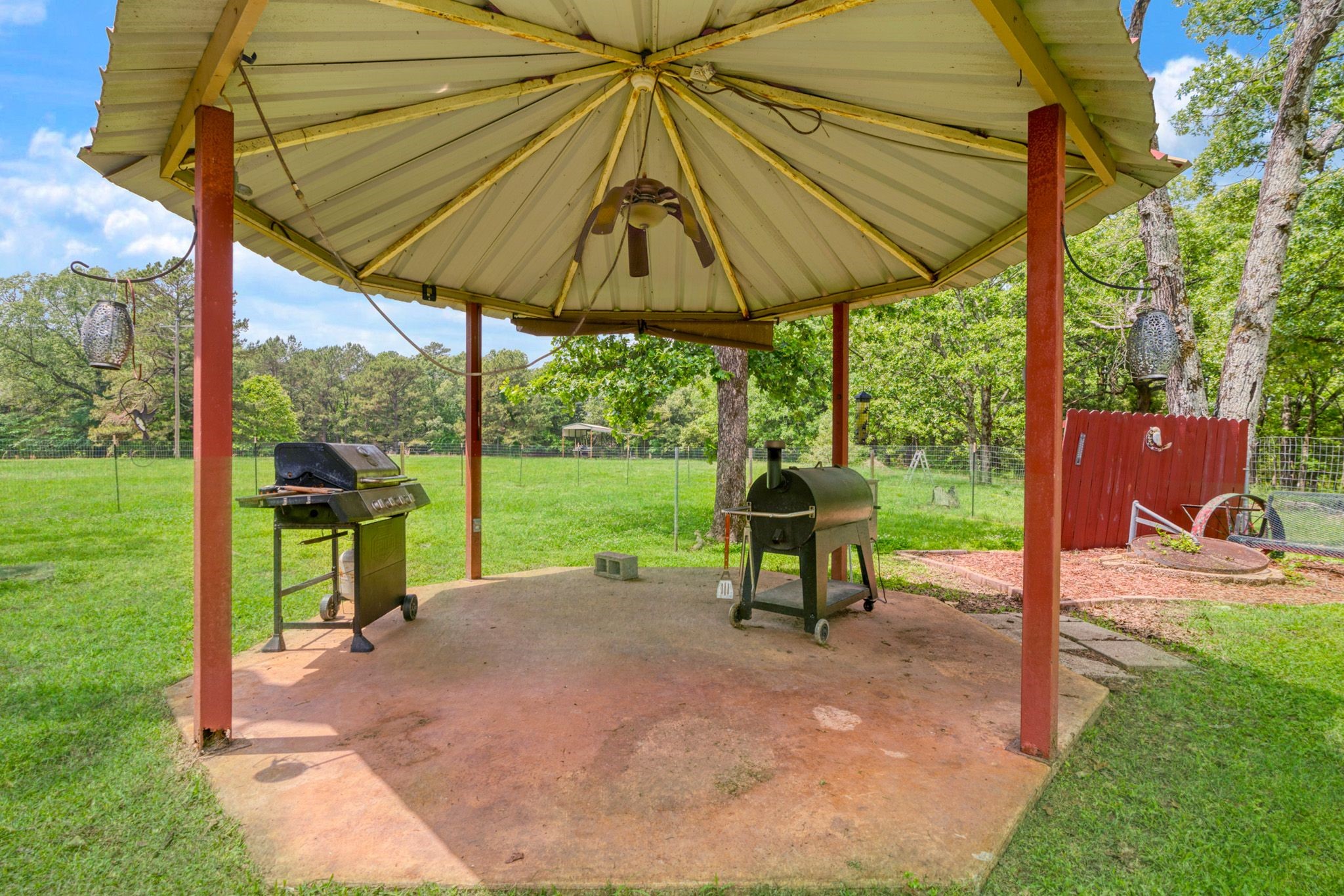 9157 N Highway 271 Powderly TX 75473