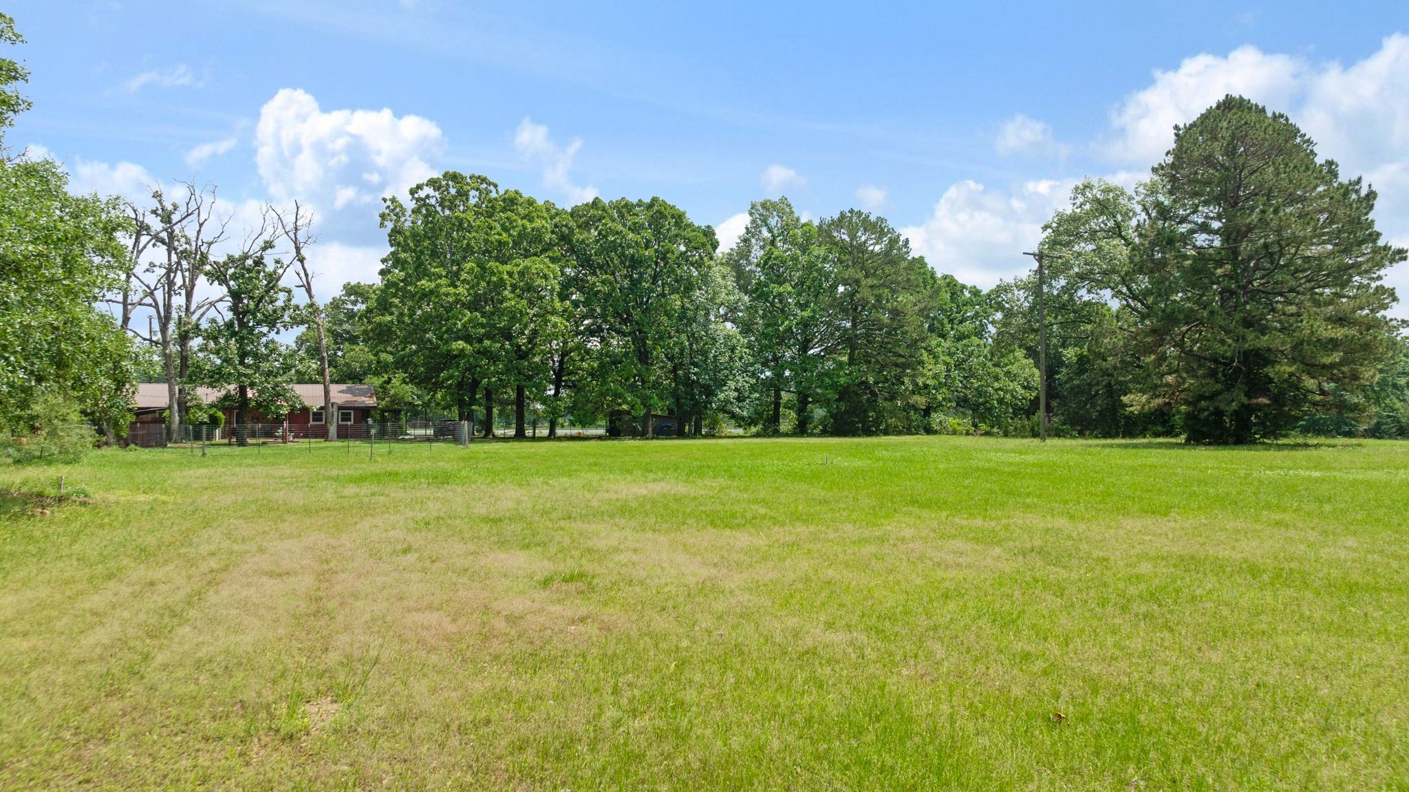 9157 N Highway 271 Powderly TX 75473