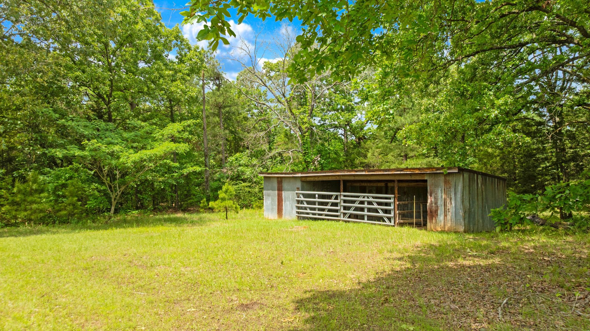 9157 N Highway 271 Powderly TX 75473