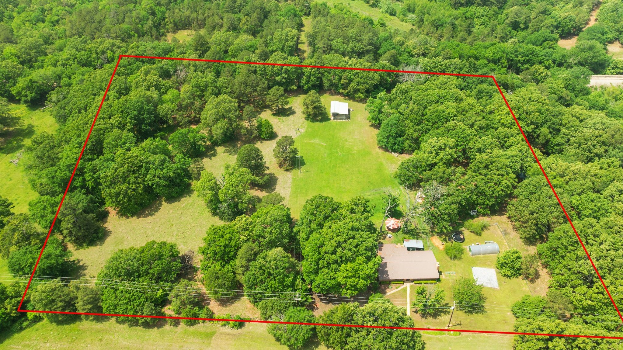9157 N Highway 271 Powderly TX 75473