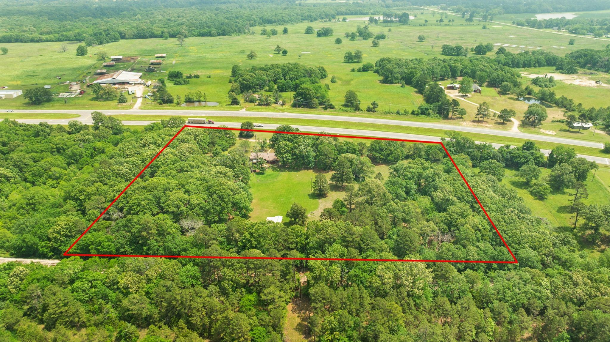 9157 N Highway 271 Powderly TX 75473