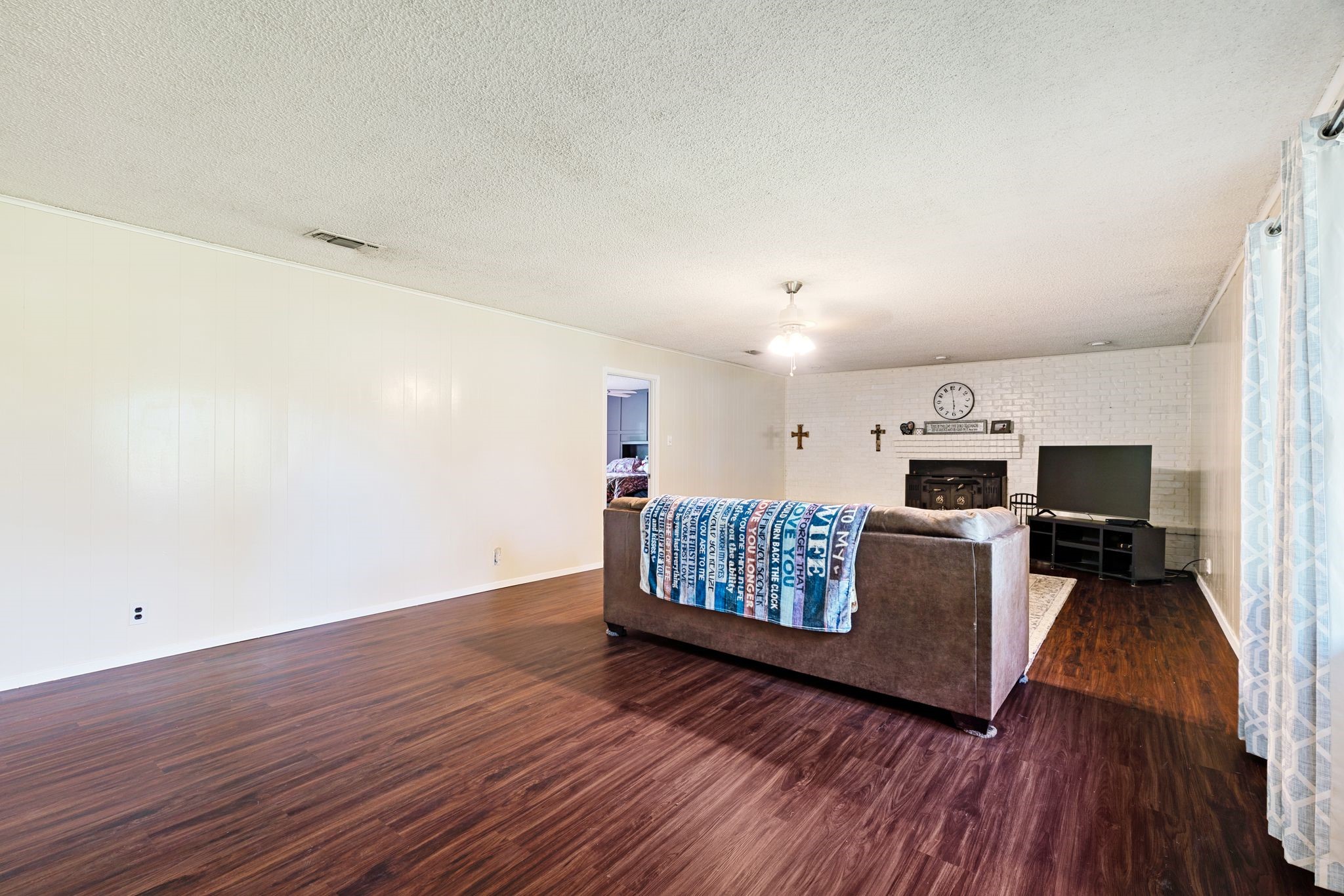 9157 N Highway 271 Powderly TX 75473
