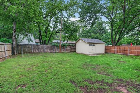 1805 Jackson Drive Arlington TX 76013