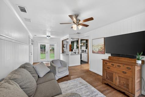 1805 Jackson Drive Arlington TX 76013