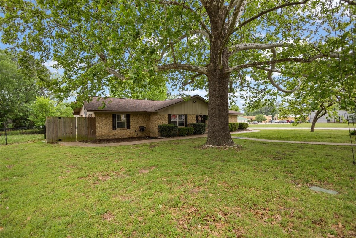 701 Georgia Street Lindale TX 75771