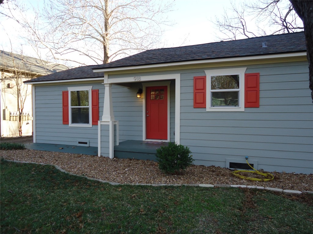918 W Washington Street Sherman TX 75092