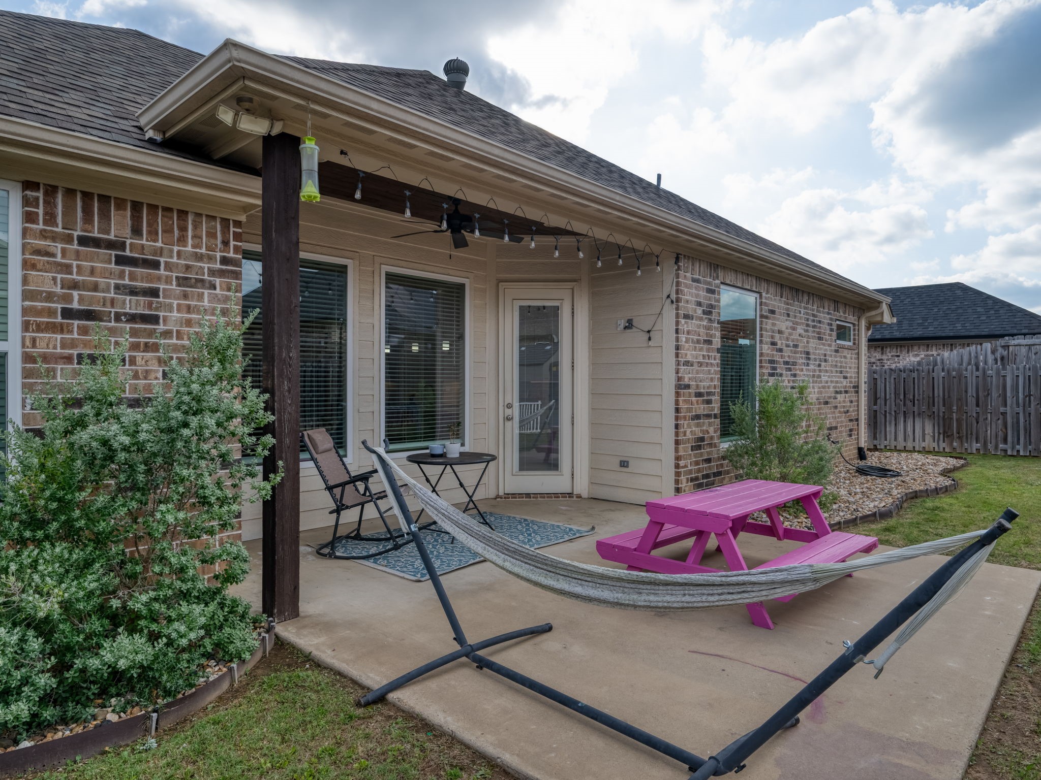 1803 Jessica Whitehouse TX 75791