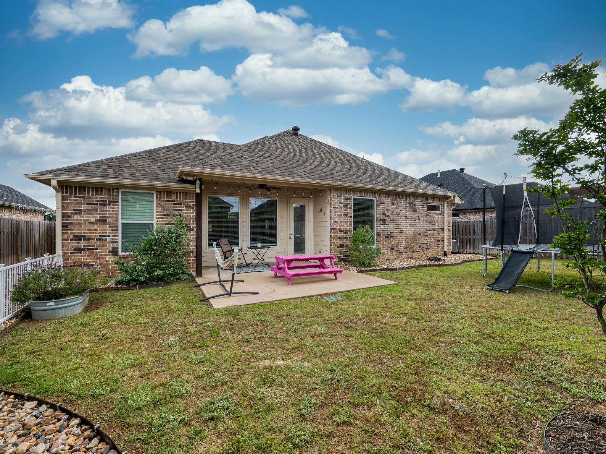 1803 Jessica Whitehouse TX 75791