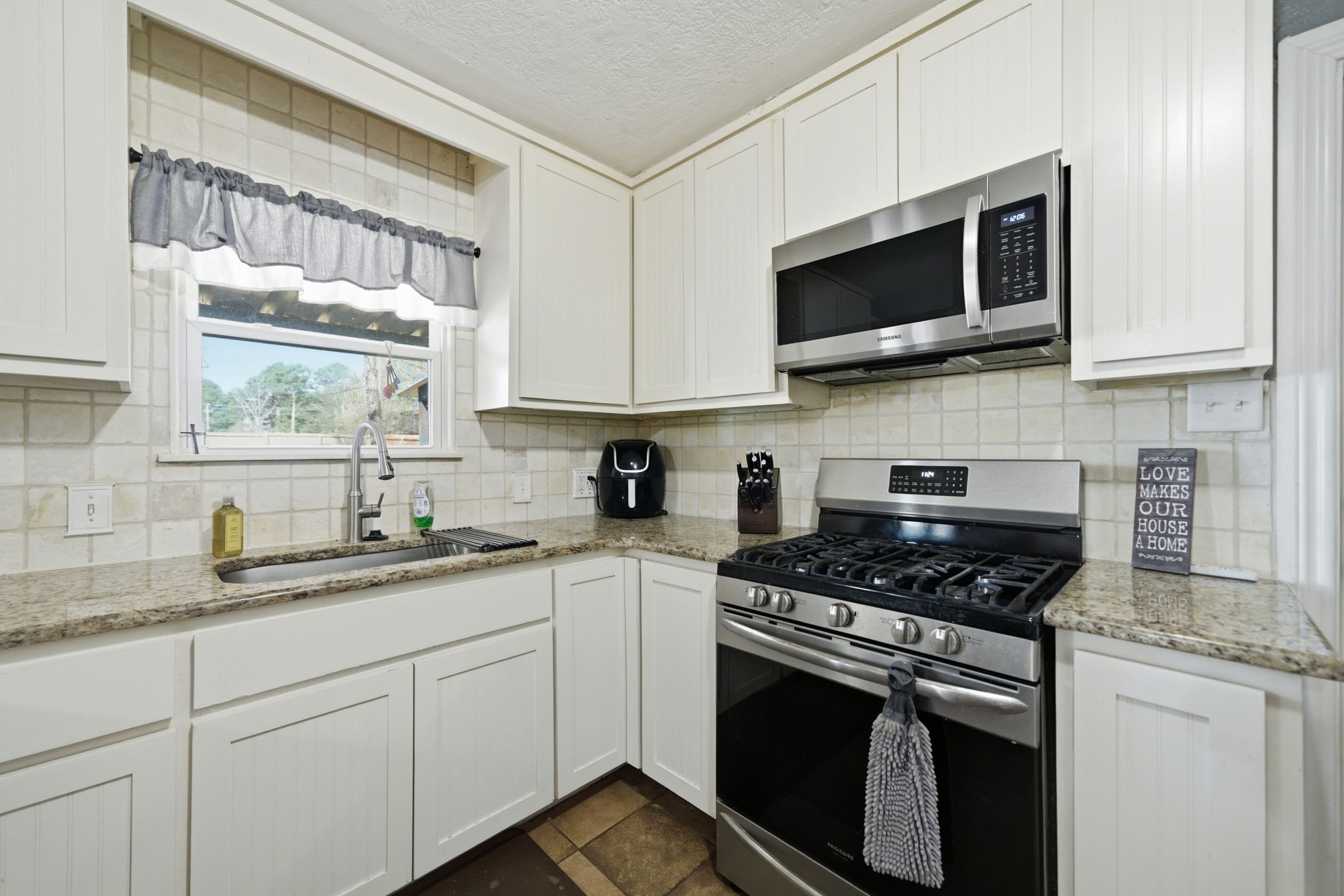 1415 Glenlain Drive Grand Saline TX 75140