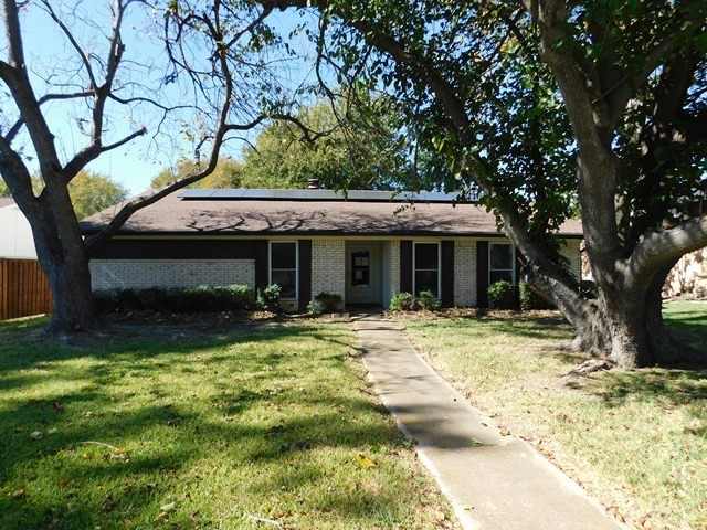 1507 Creekwood Lane Mesquite TX 75149