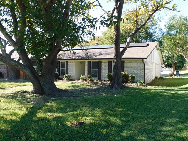 1507 Creekwood Lane Mesquite TX 75149
