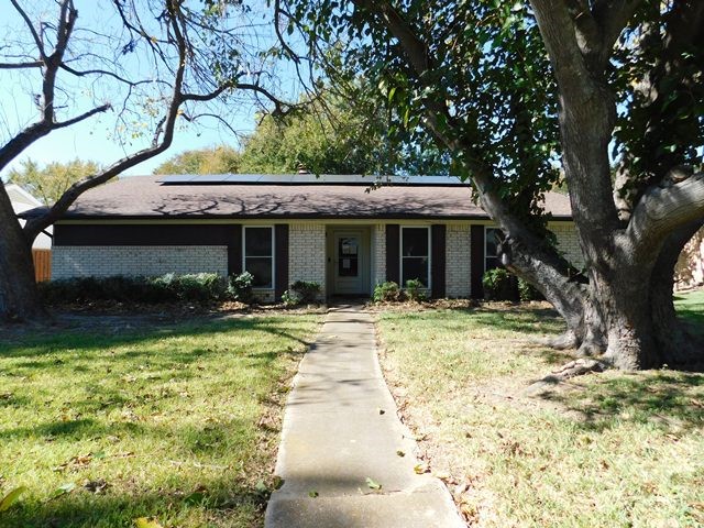 1507 Creekwood Lane Mesquite TX 75149