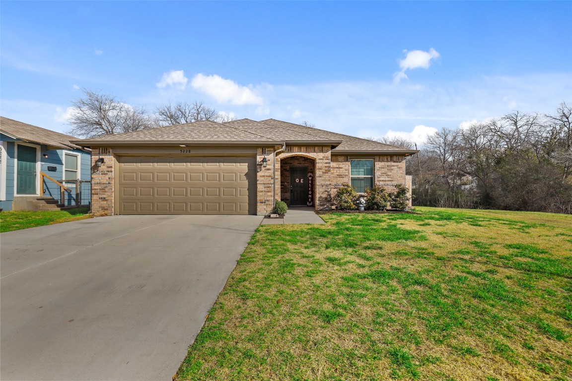 5228 Blackmore Avenue Fort Worth TX 76107