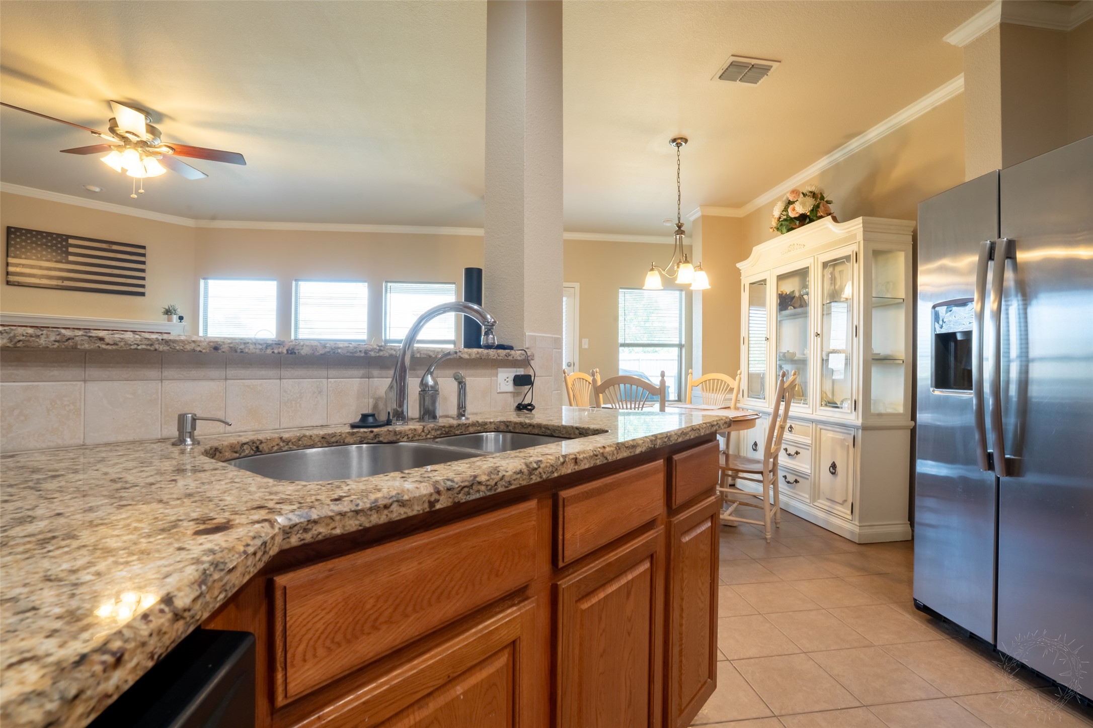 8805 Whirlwind Trail Aubrey TX 76227