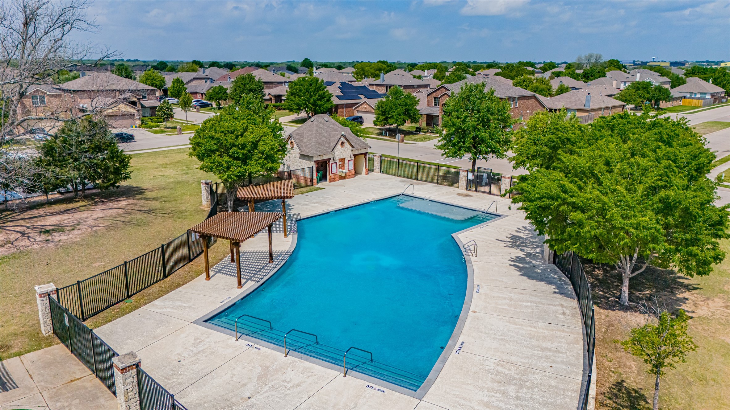 8805 Whirlwind Trail Aubrey TX 76227