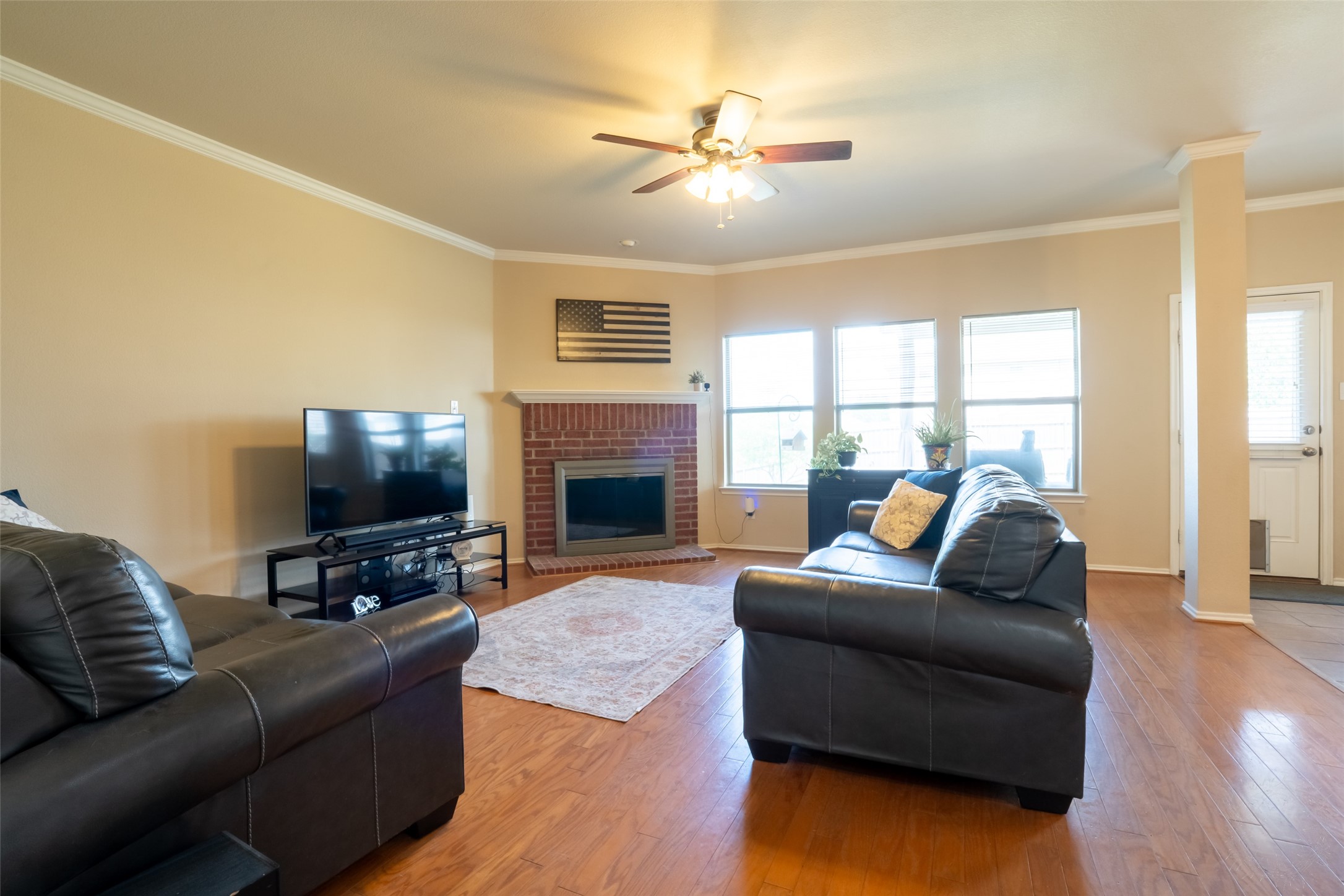 8805 Whirlwind Trail Aubrey TX 76227