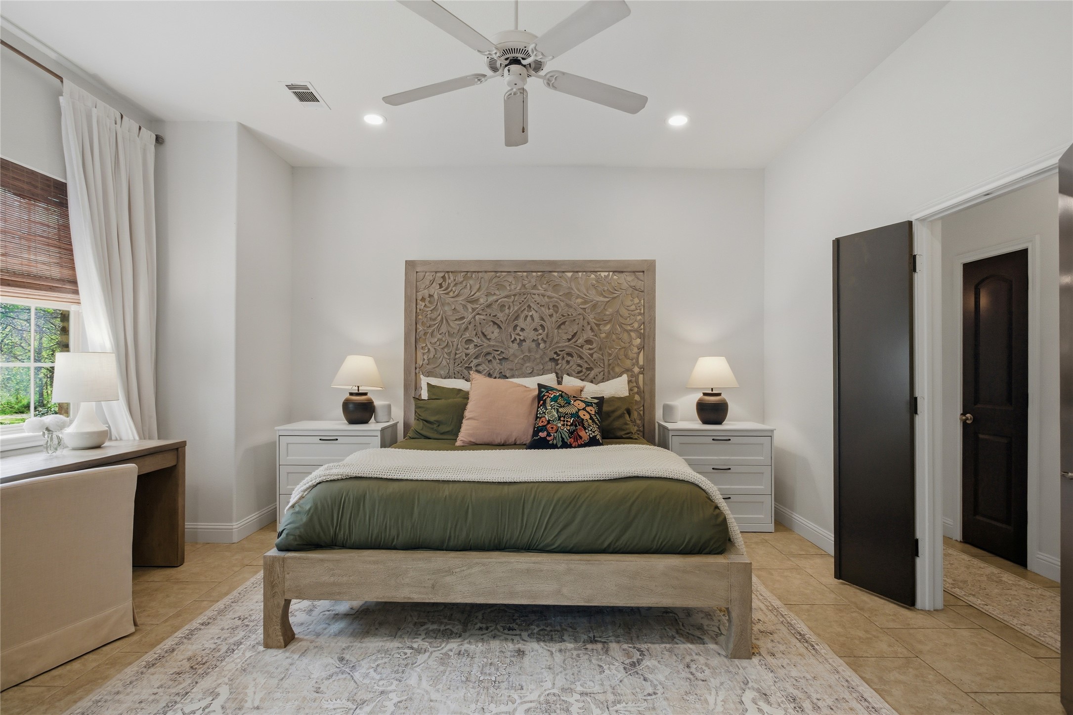 1833 Southpark Drive Arlington TX 76013