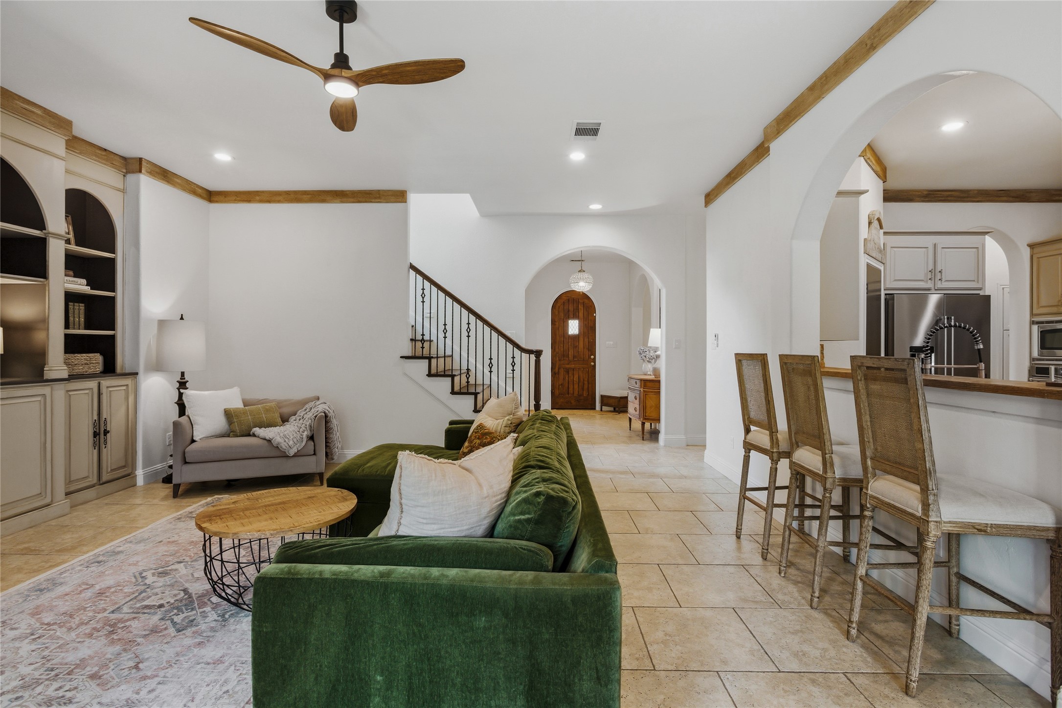 1833 Southpark Drive Arlington TX 76013