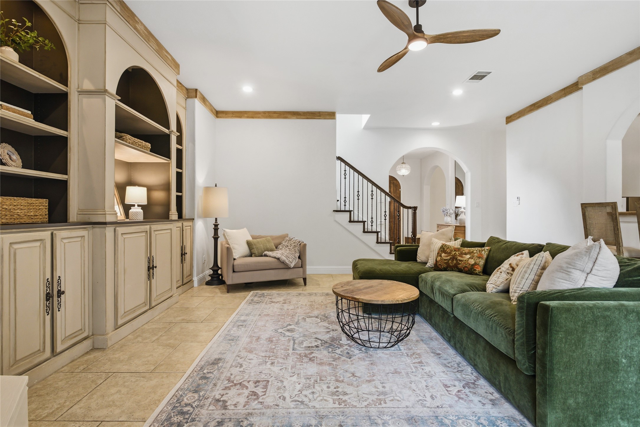 1833 Southpark Drive Arlington TX 76013
