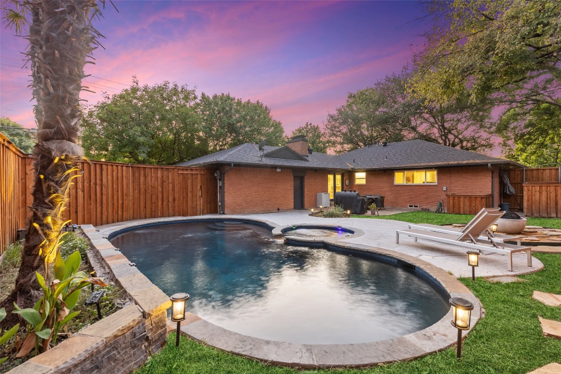 10504 Lippitt Avenue Dallas TX 75218