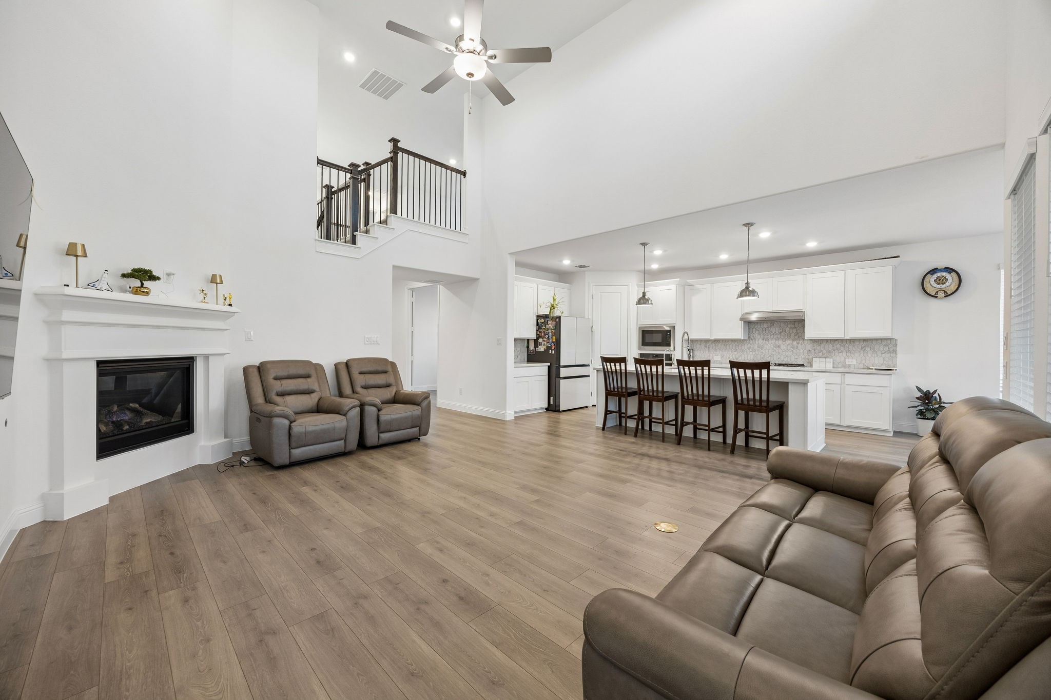 1401 Chestnut Garden Northlake TX 76226