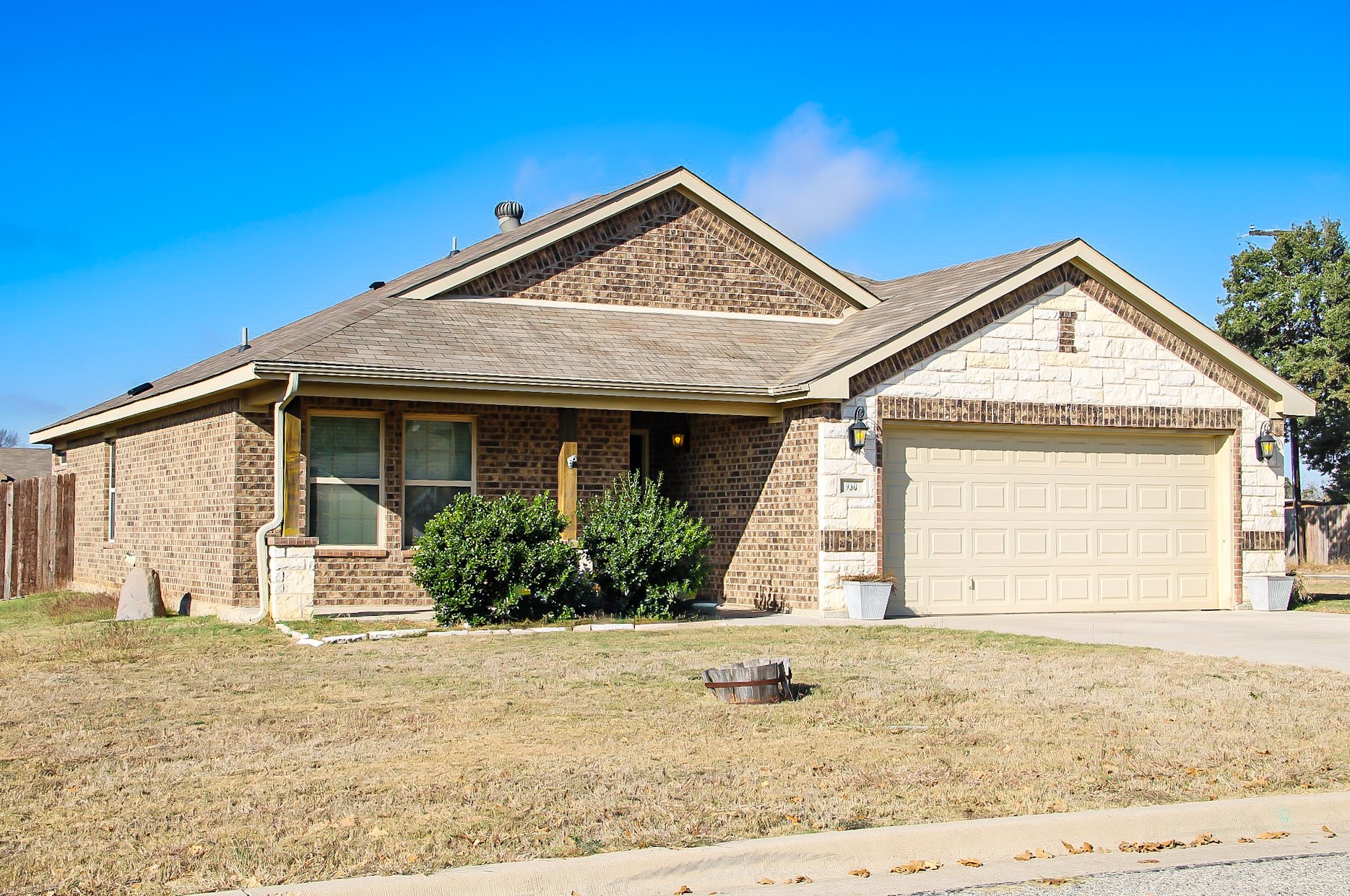 930 Wind Song Stephenville TX 76401