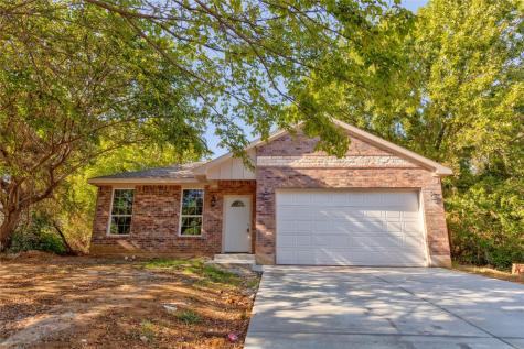 705 Royal Street Cleburne TX 76031