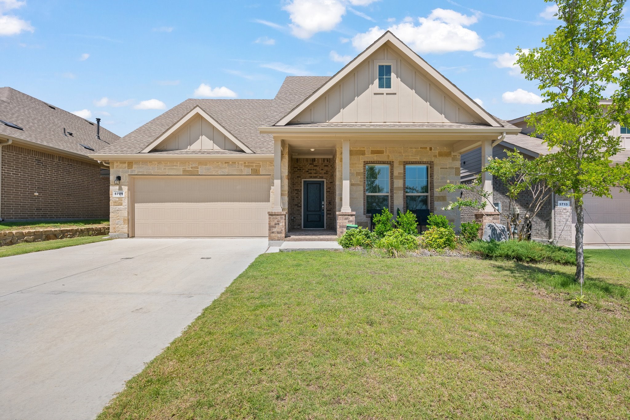 5709 Round Hill Road Denton TX 76210