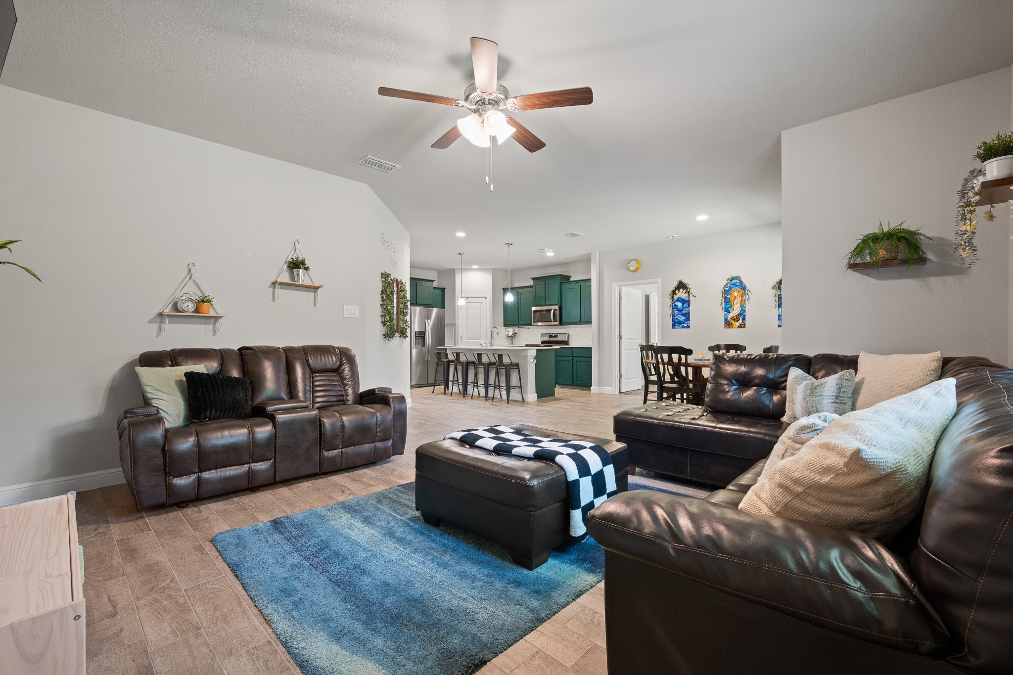 5709 Round Hill Road Denton TX 76210