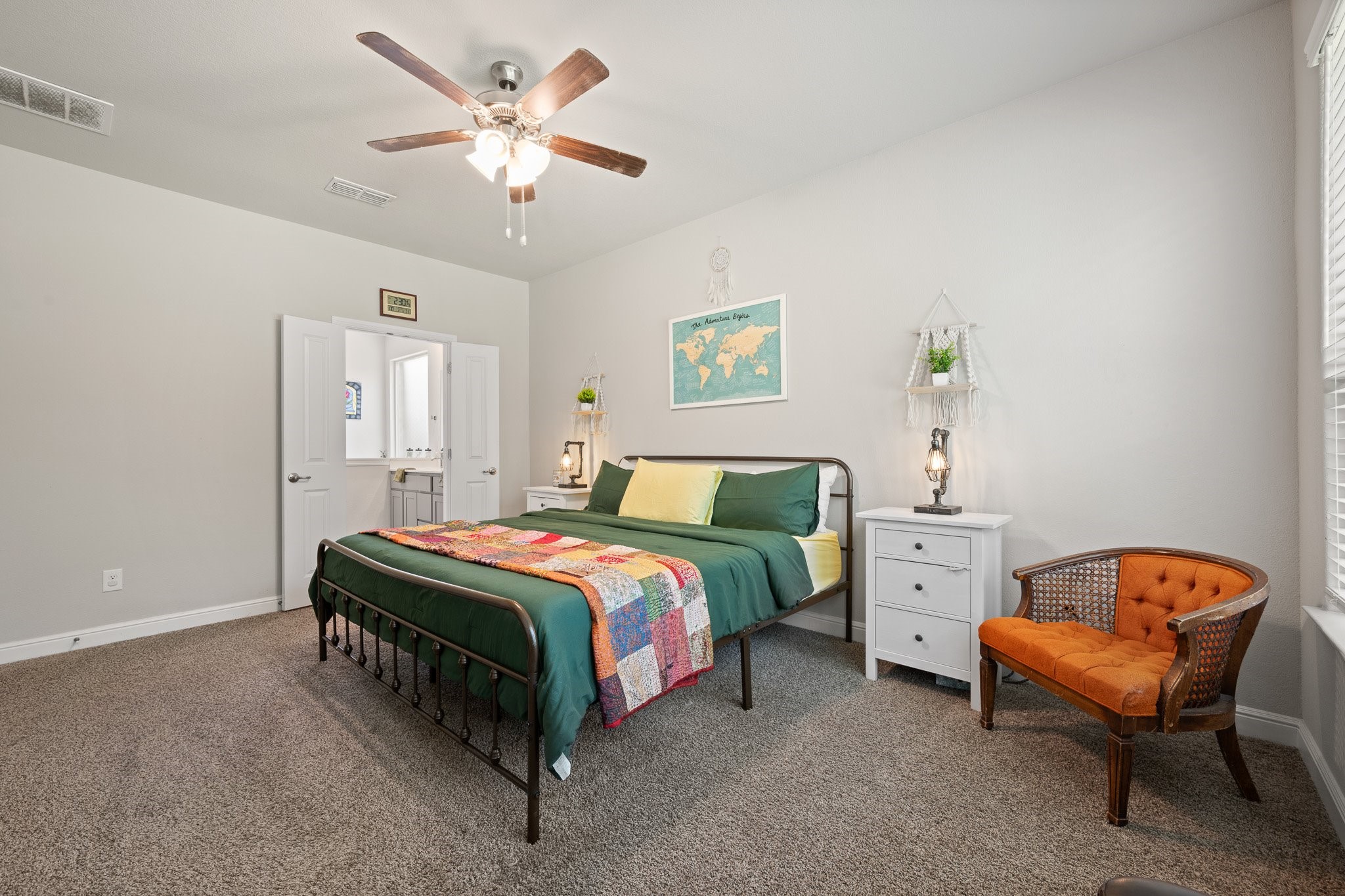 5709 Round Hill Road Denton TX 76210