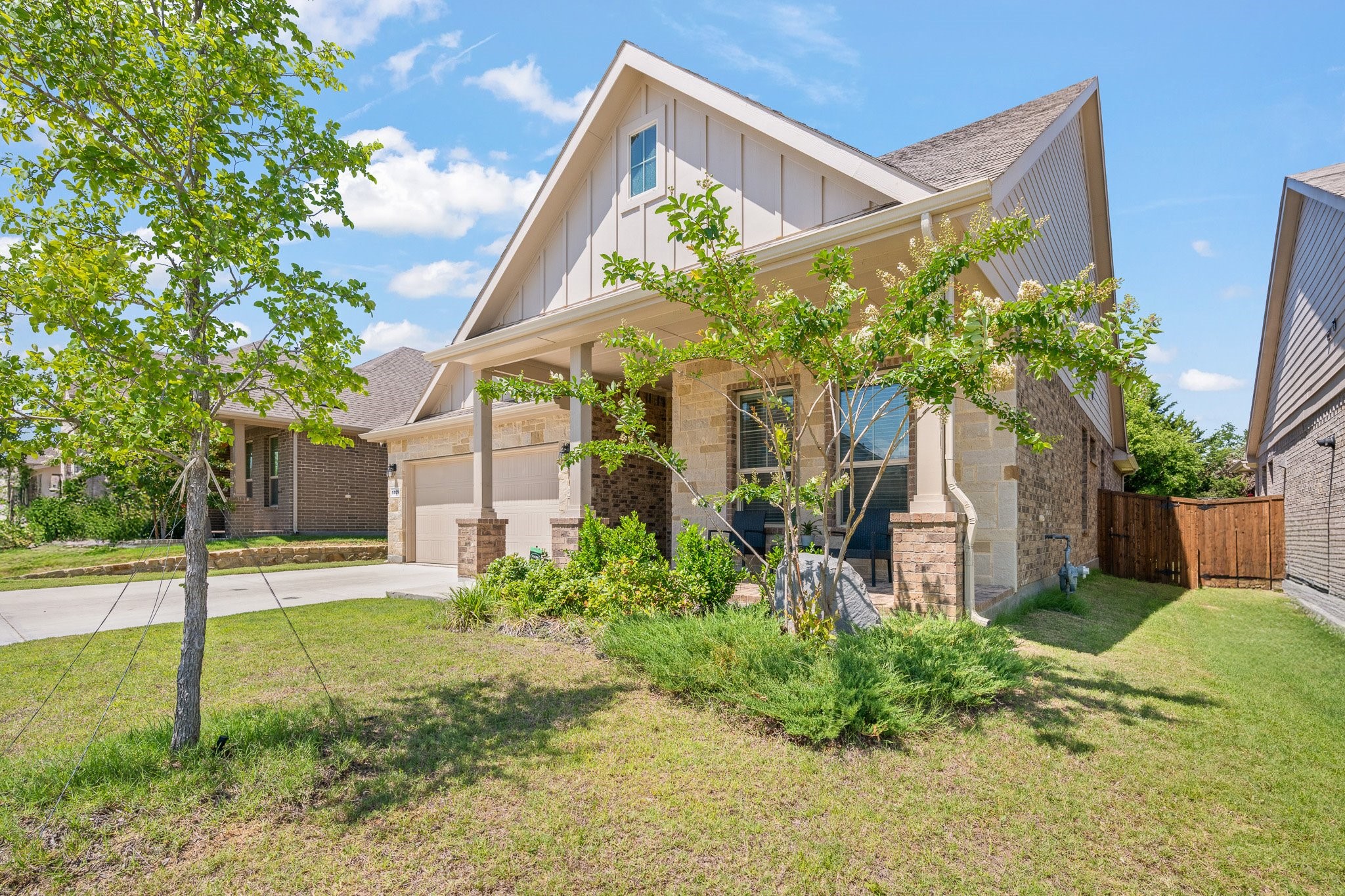 5709 Round Hill Road Denton TX 76210