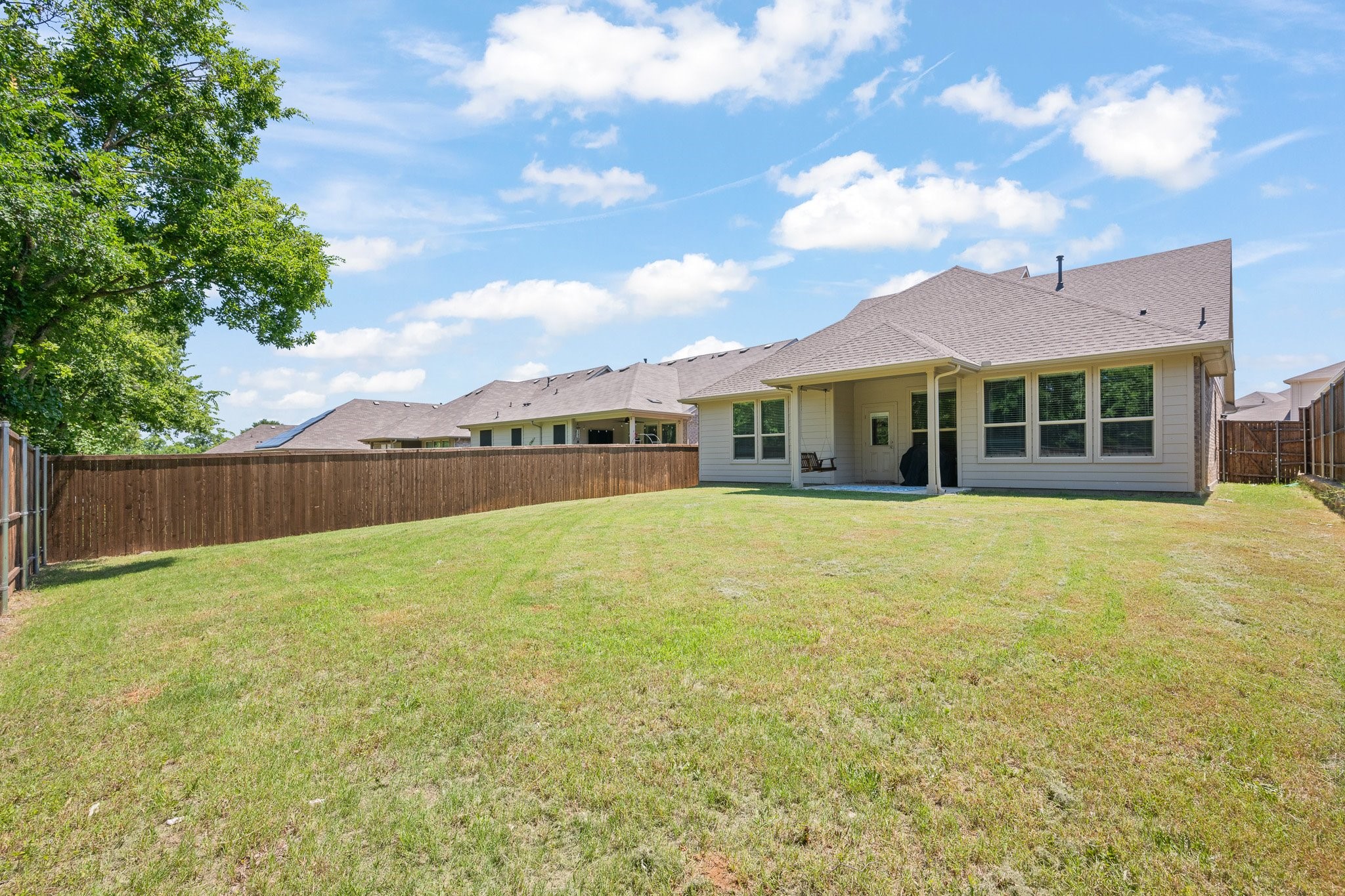 5709 Round Hill Road Denton TX 76210