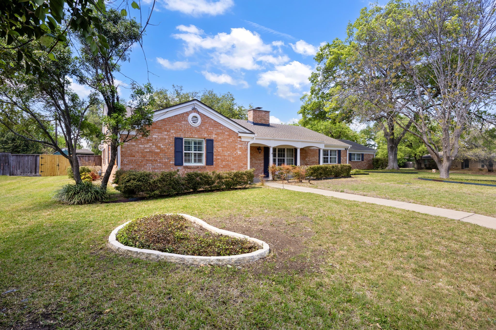 2010 N Beal Street Belton TX 76513