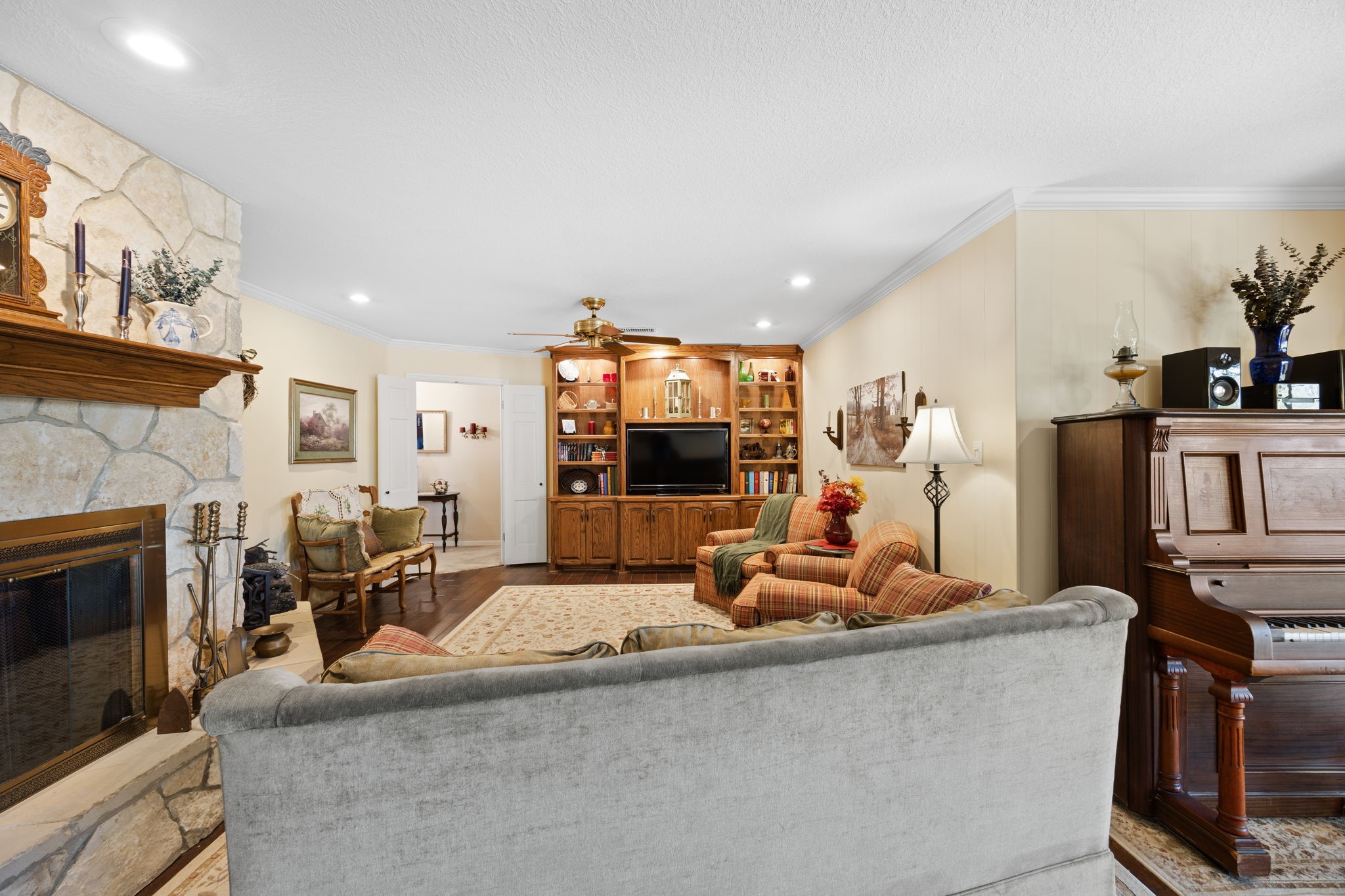 2010 N Beal Street Belton TX 76513