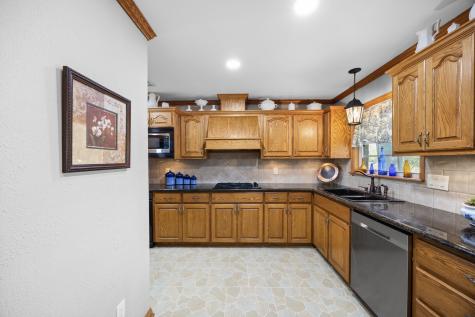 2010 N Beal Street Belton TX 76513