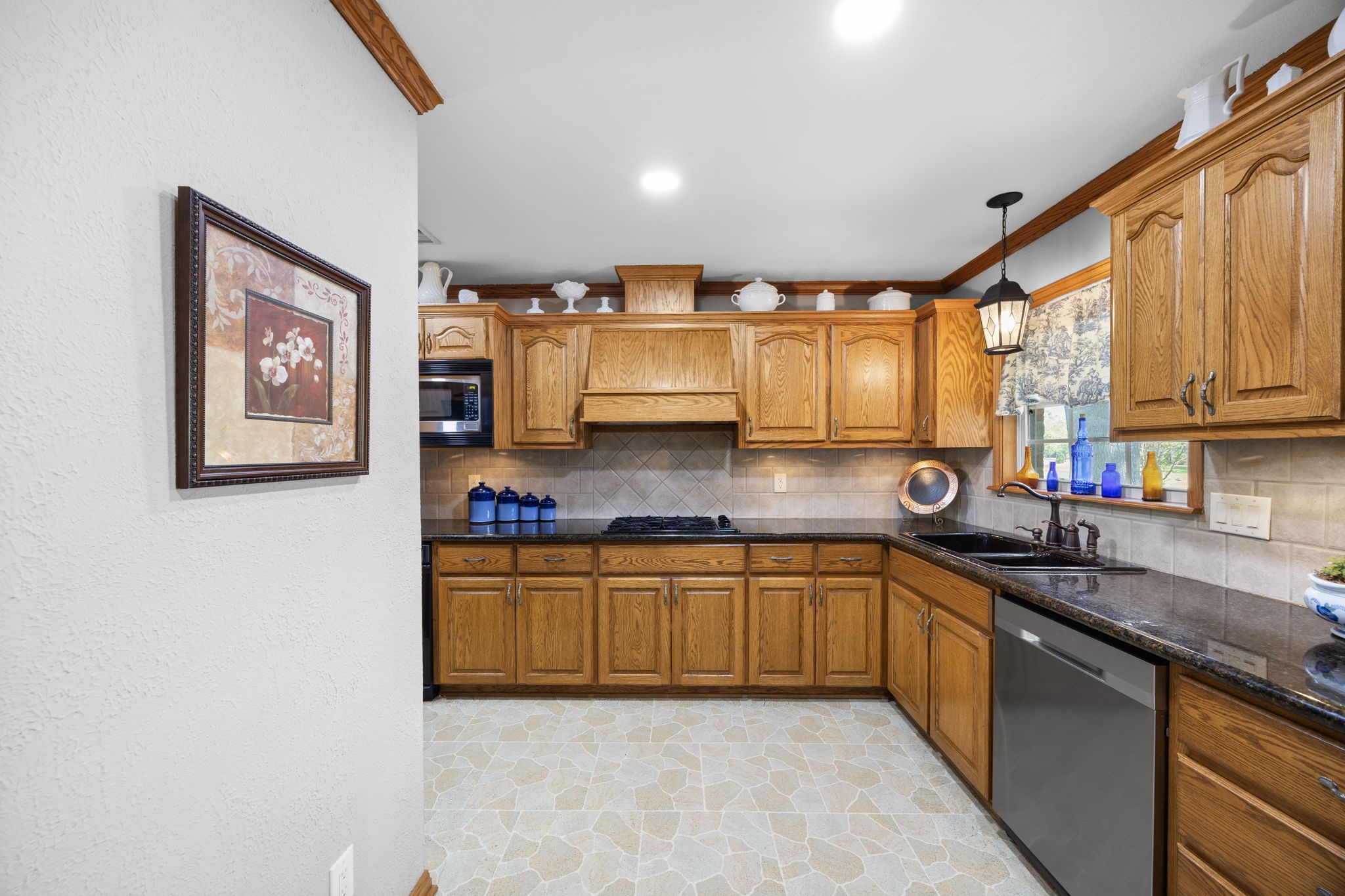 2010 N Beal Street Belton TX 76513