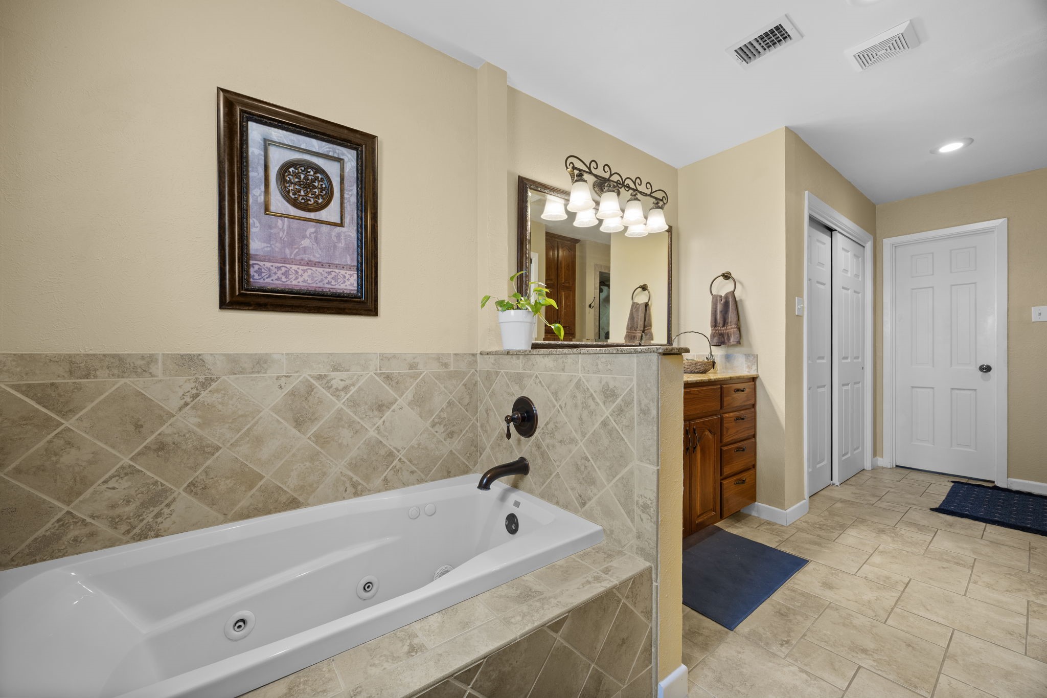 2010 N Beal Street Belton TX 76513