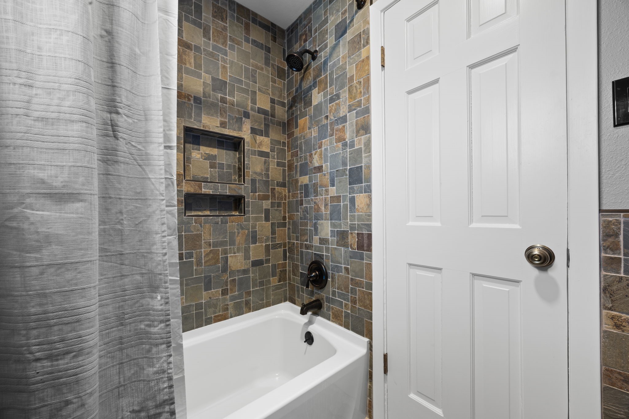 2010 N Beal Street Belton TX 76513