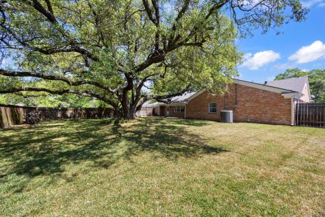2010 N Beal Street Belton TX 76513