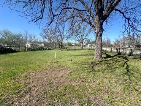 302 W Ripley Street Coleman TX 76834