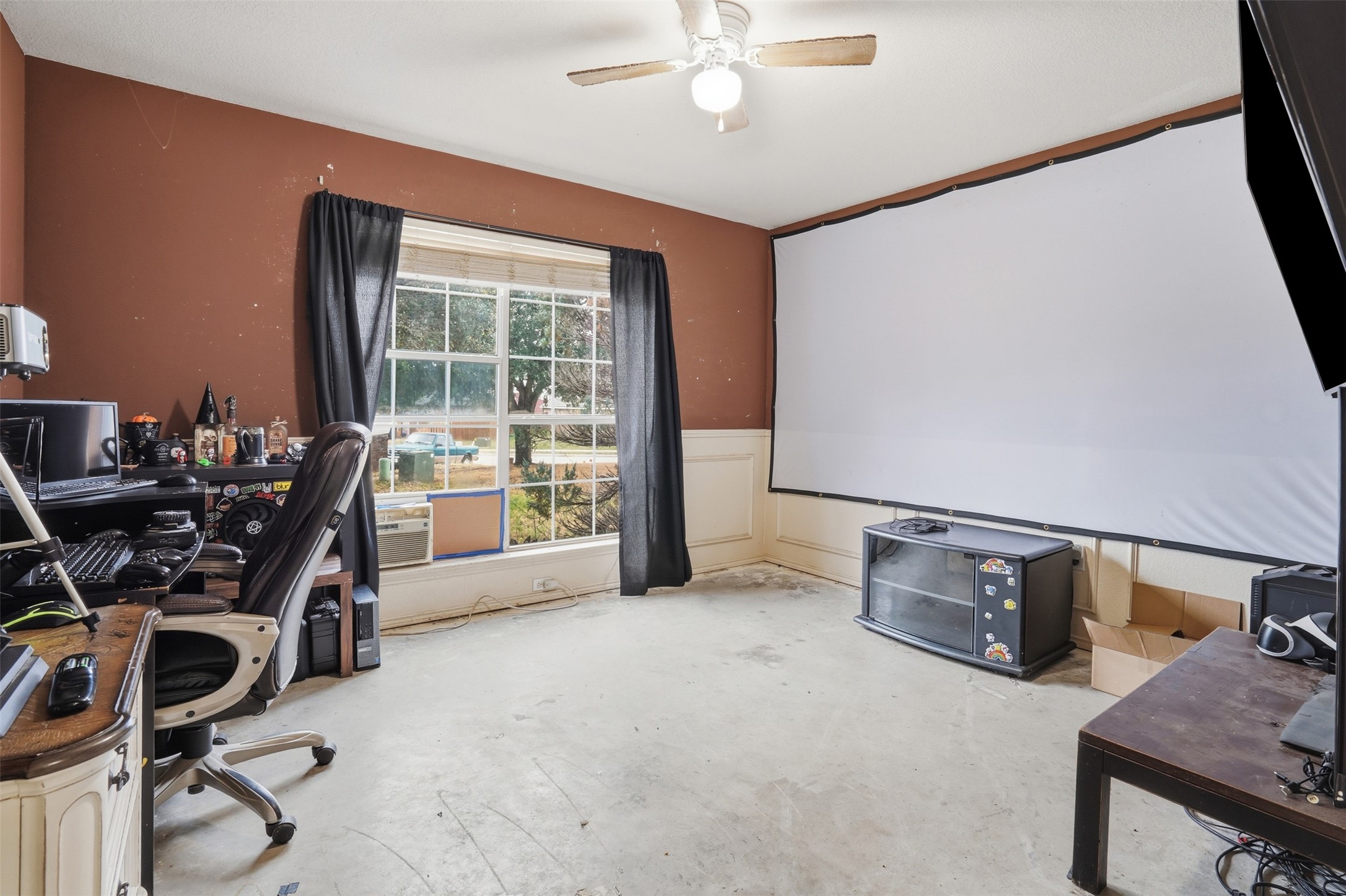 211 Jacinth Lane Granbury TX 76049